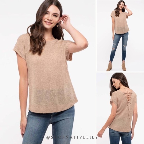 NWT Mine Women's Lace-Up Back Lightweight Knit Short Sleeve Top Sz Small, Taupe - Picture 1 of 9